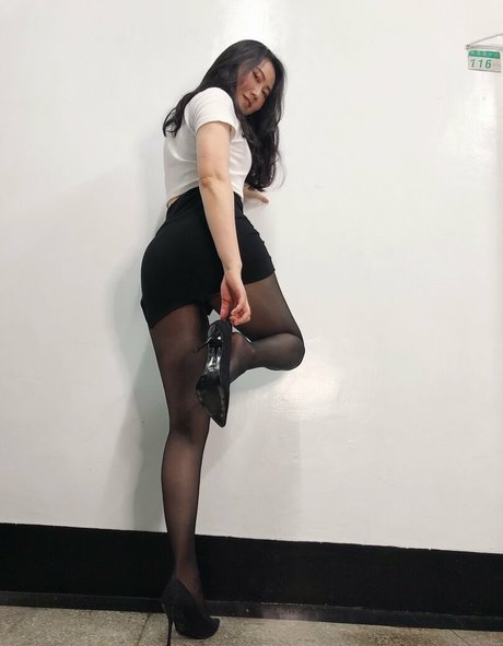 Miaomiaolegs OnlyFans泄露裸照