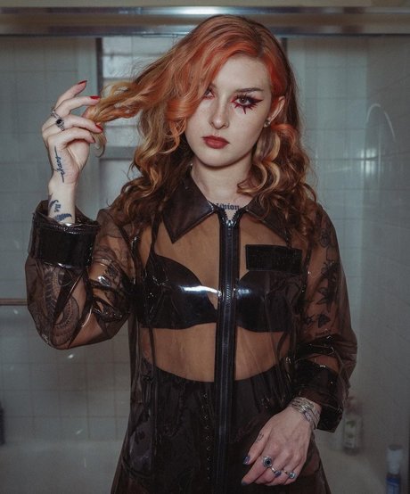 Nahá fotka uniklých OnlyFans od Mothica