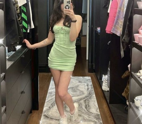 Nahá fotka uniklých OnlyFans od Kristycherise