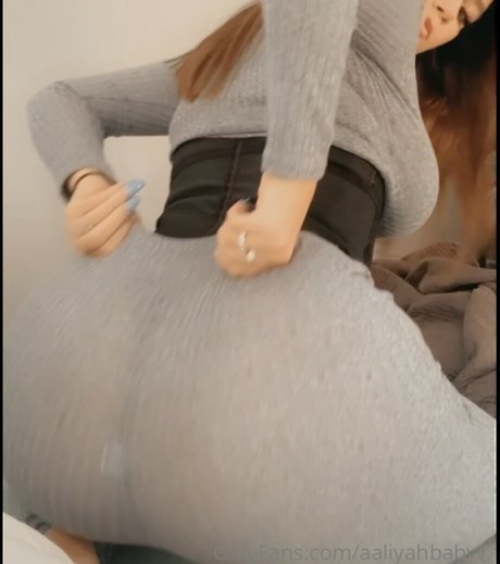 Suave Baby OnlyFansリークヌード写真