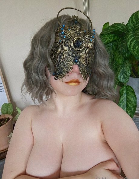 Naomioop