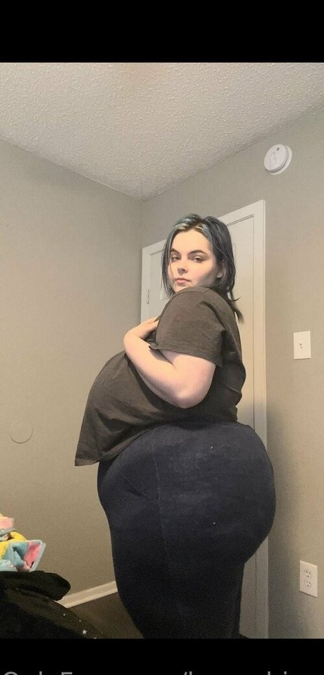 Nahá fotka uniklých OnlyFans od Honeybiscuit20