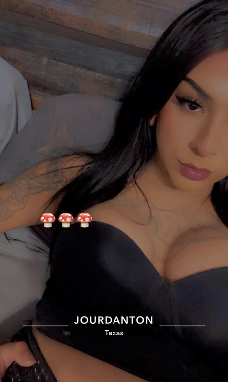 Mia Rivas OnlyFans 유출 누드 사진