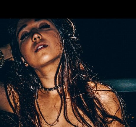 Naken lekkede OnlyFans-bilde av Sukesharay