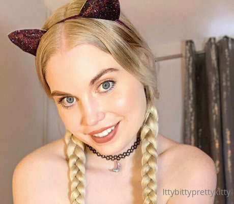 Nahá fotka uniklých OnlyFans od Ittybittyprettykittyfree