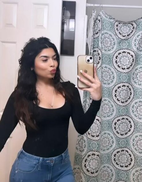 Naken läckt OnlyFans-bild av Ytnataliaa