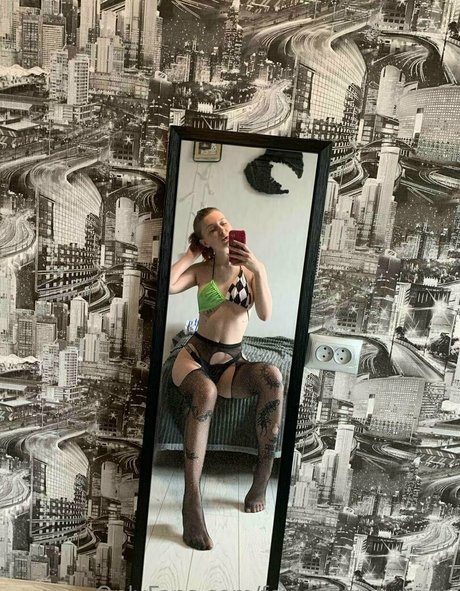 Foxyvipfreepage