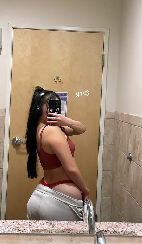 Bernaarose OnlyFans泄露裸照