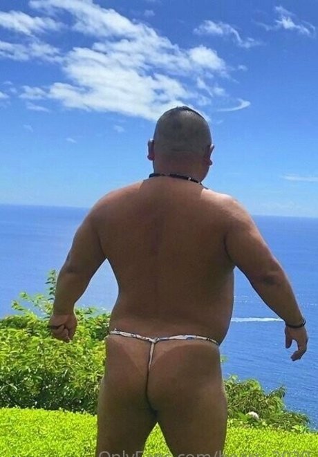 Nahá fotka uniklých OnlyFans od Bears2020