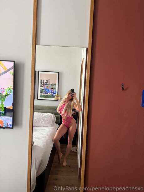 Обнаженная фотография утечки OnlyFans от Penelopepeachesxo