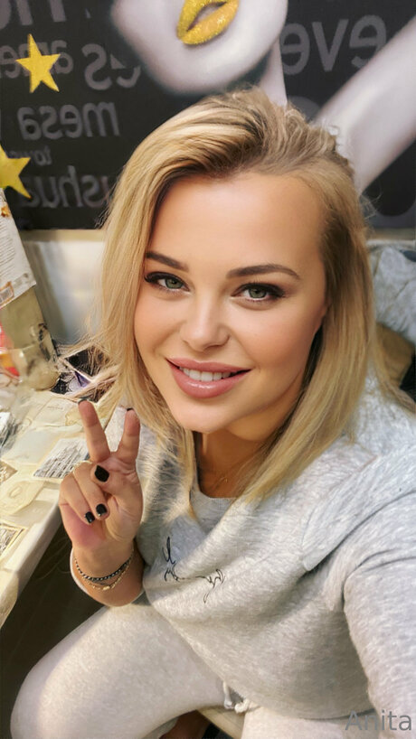 Lovewithanita
