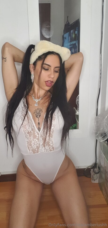 Nahá fotka uniklých OnlyFans od Realamberlushh