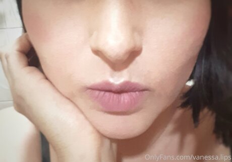 Alaston vuotanut OnlyFans-kuva Vanessa Lips