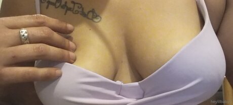 Heylilbaby OnlyFans 유출 누드 사진