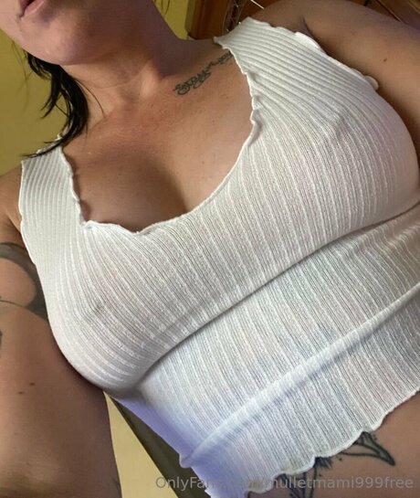 Naken läckt OnlyFans-bild av Mulletmami999free