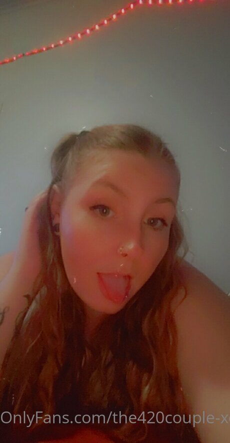 Обнаженная фотография утечки OnlyFans от The420couple Xo
