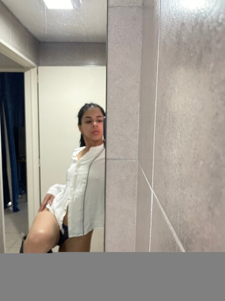 Johanna 18 OnlyFansリークヌード写真