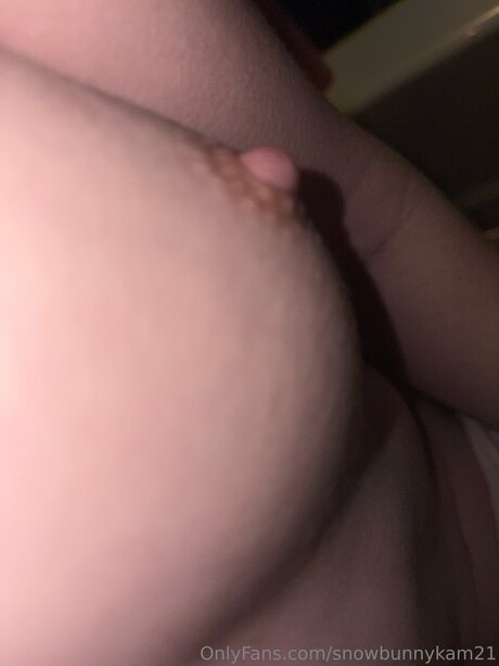 Snowbunnykam21