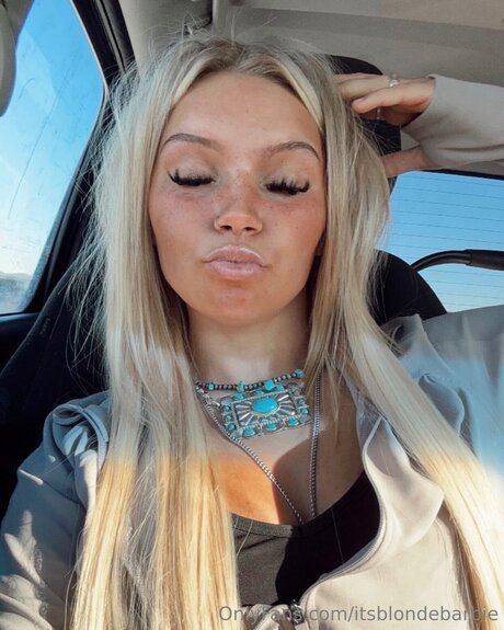 Itsblondebarbie
