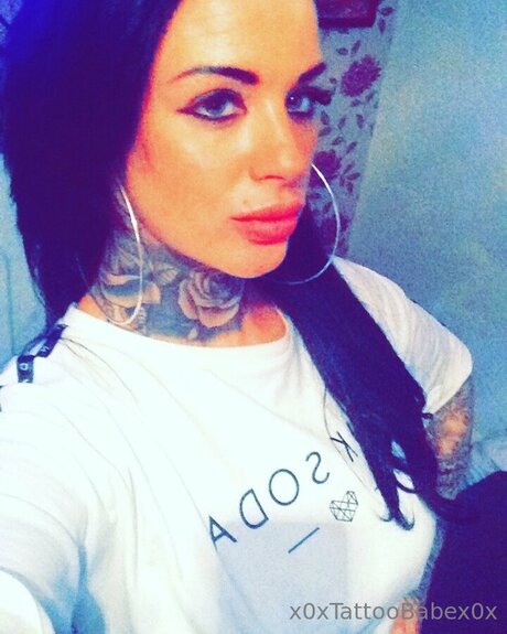 Alasti lekkinud OnlyFans-i pilt X0xtattoobabex0x