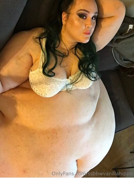 Alaston vuotanut OnlyFans-kuva Ssbbwvanillahippo
