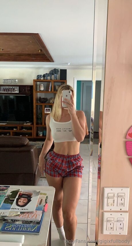 Nacktes geleaktes OnlyFans-Foto von Gigixfullbody