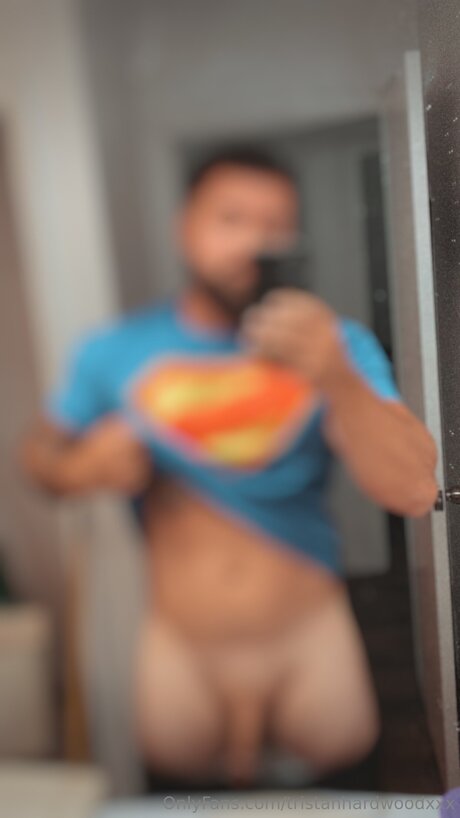 Nagie wyciekłe zdjęcie OnlyFans od Tristanhardwoodxxx