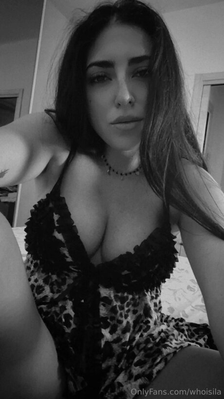 Whoisila