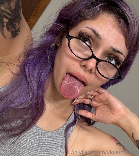 Violetmeowz