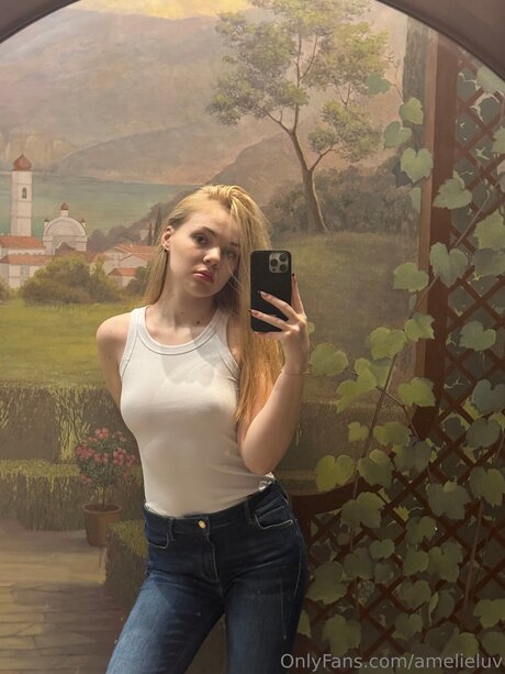 Обнаженная фотография утечки OnlyFans от Amelieeluv
