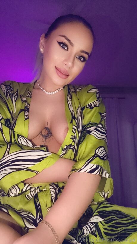 Alaston vuotanut OnlyFans-kuva Criss Carpa