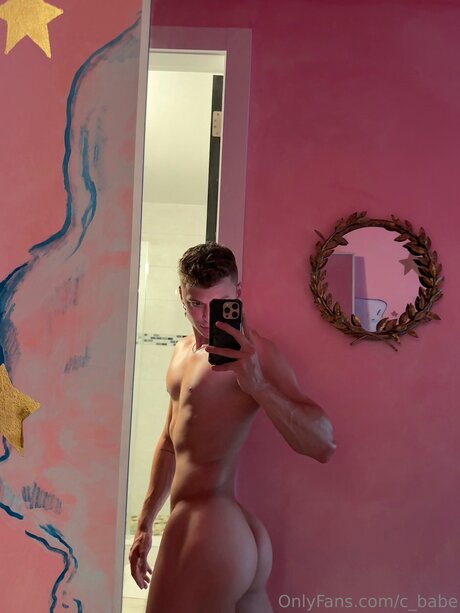 Nahá fotka uniklých OnlyFans od C Babe