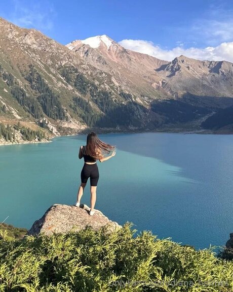 Nacktes geleaktes OnlyFans-Foto von Diana Holmes