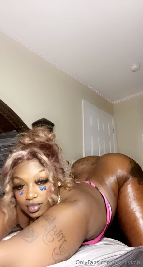 Photo nue de fuite OnlyFans de Shotbykoni