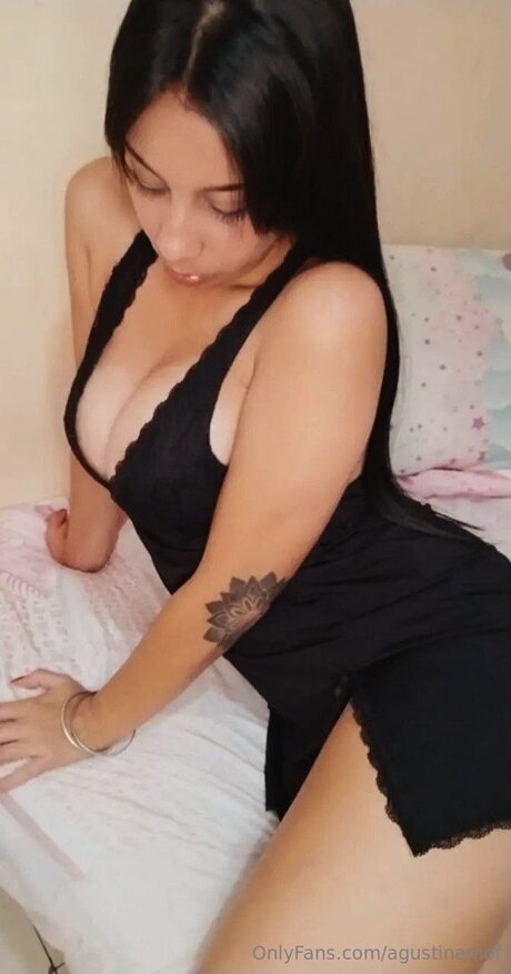 Agustinamof  nude leaked OnlyFans photo