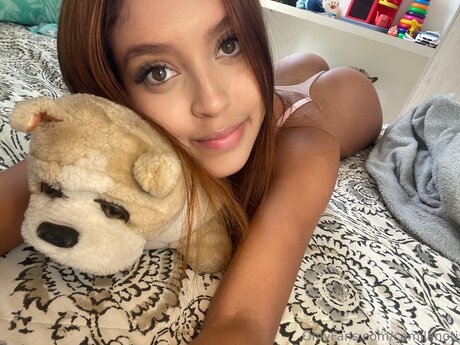 Nacktes geleaktes OnlyFans-Foto von Camibrune