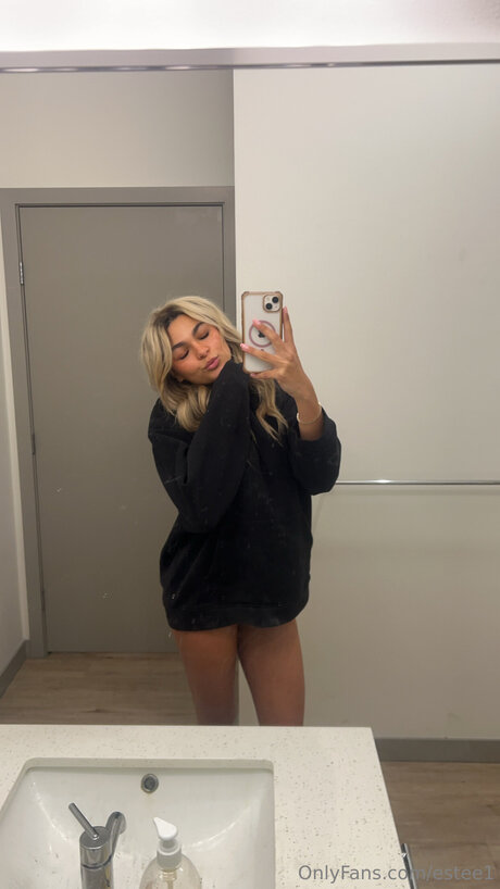 Estee1 OnlyFans泄露裸照