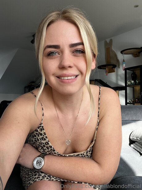 Bellablondofficial