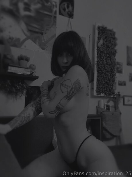 Alaston vuotanut OnlyFans-kuva Inspiration 25
