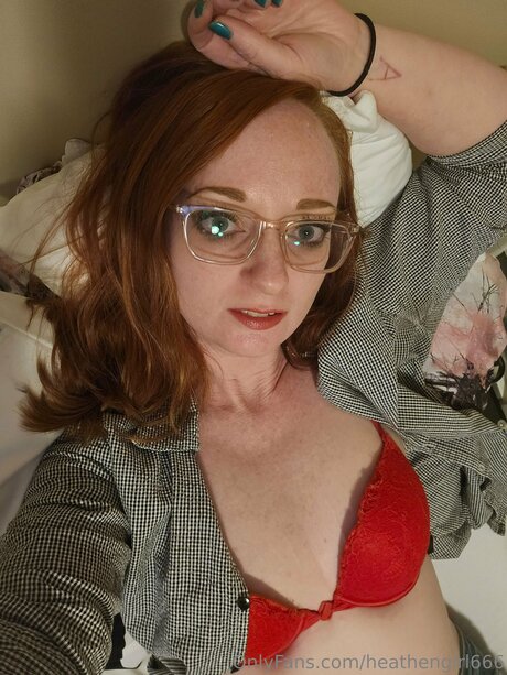 Naken läckt OnlyFans-bild av Heathengirl666