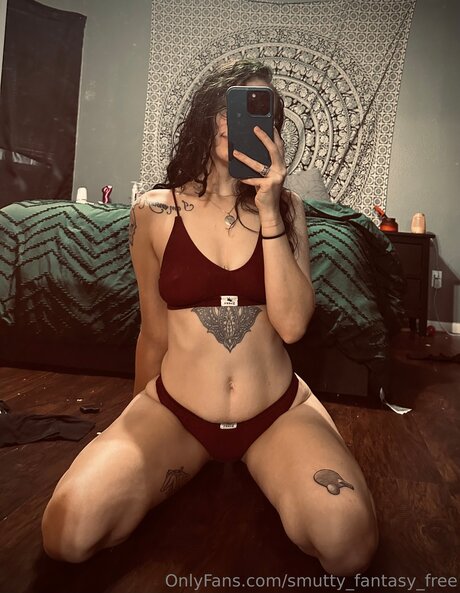 Photo nue de fuite OnlyFans de Smutty Fantasy Free