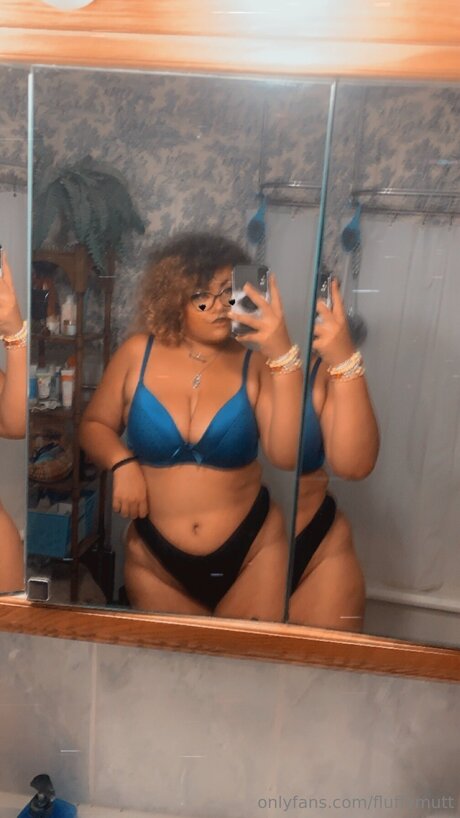 Naakte gelekte OnlyFans-foto van Bloodxbags