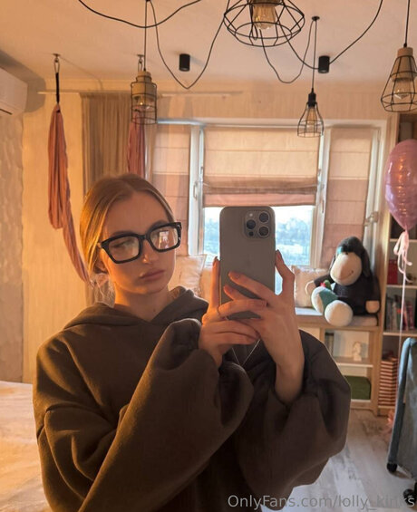 Lolly Kinks OnlyFans 유출 누드 사진