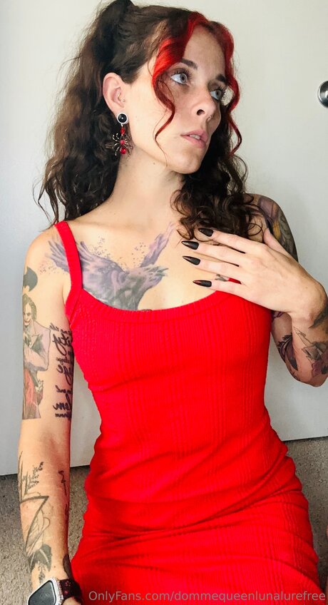 Dommequeenlunalurefree