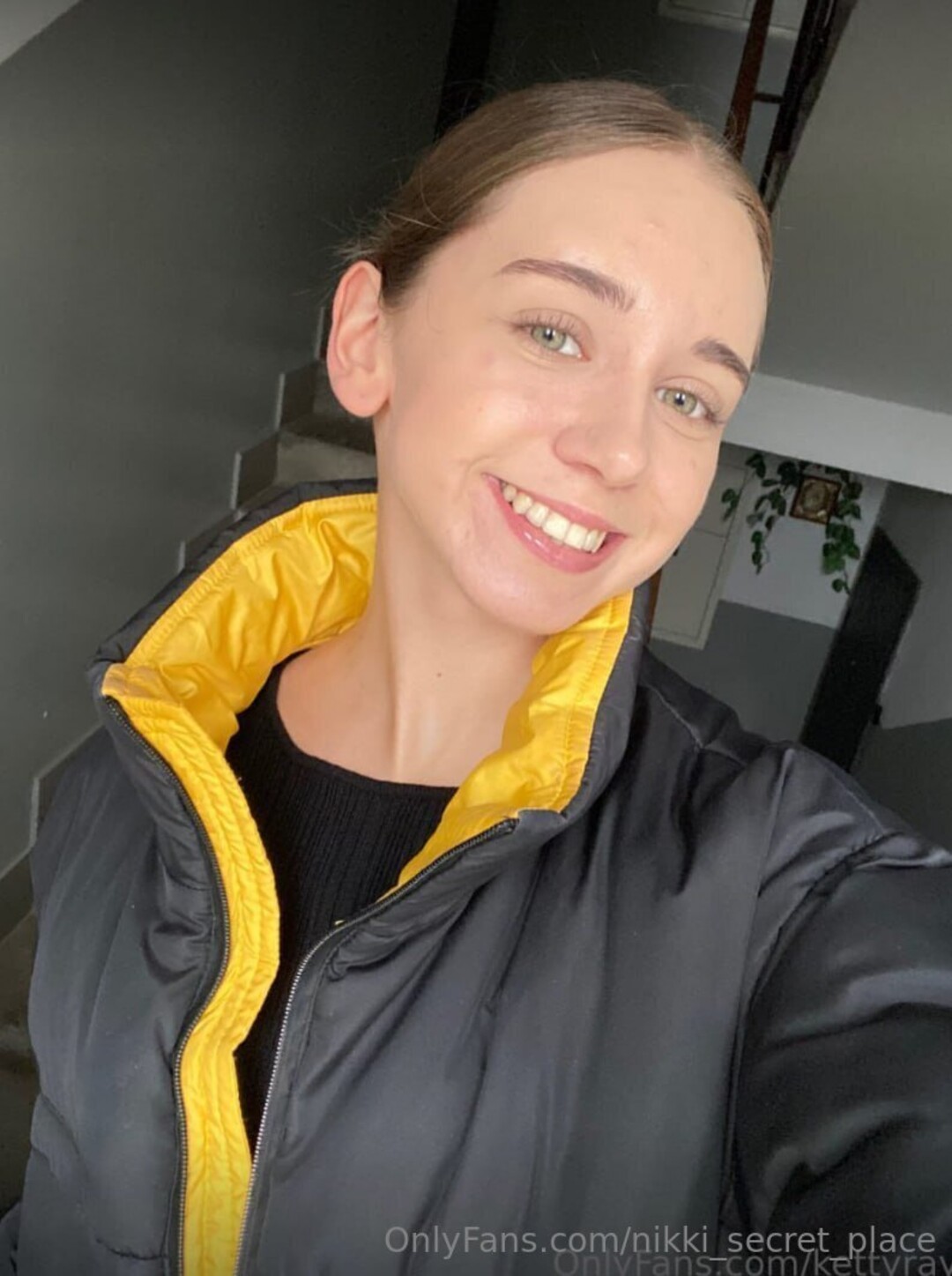 Naakte gelekte OnlyFans-foto van Nikki Secret Place #22