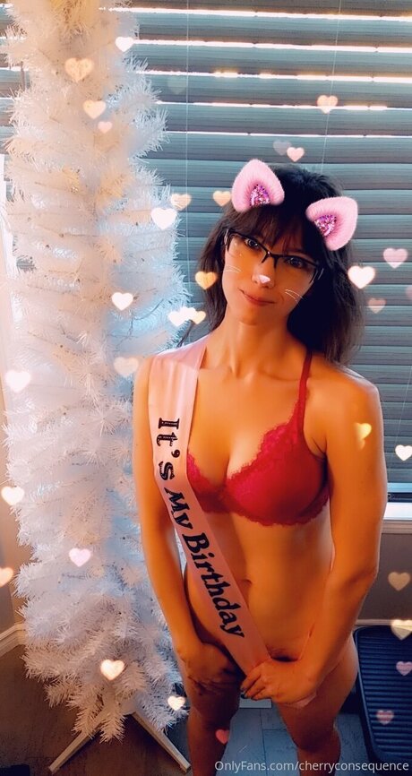 Nahá fotka uniklých OnlyFans od Cherryconsequence