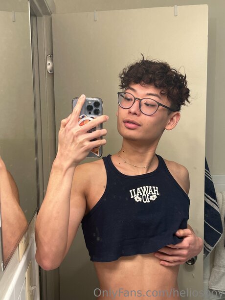Photo nue de fuite OnlyFans de Heliosboy