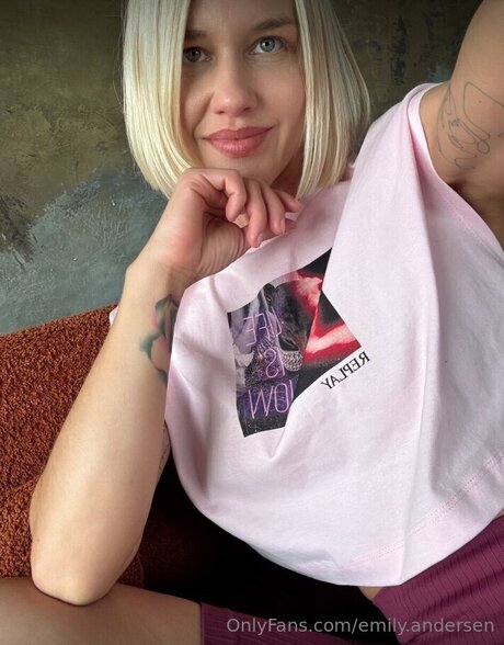 Foto desnuda filtrada de OnlyFans de Emily Andersen