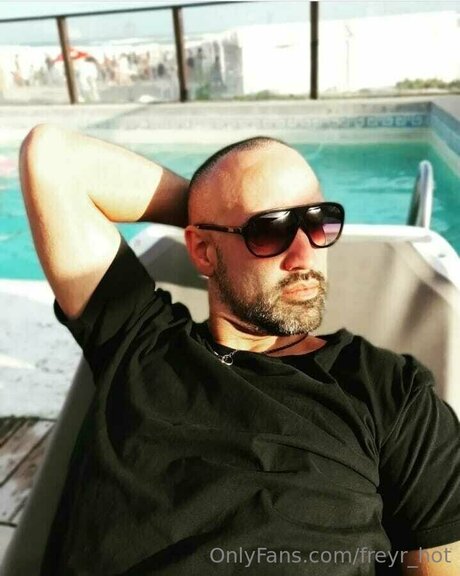 Nahá fotka uniklých OnlyFans od Freyr Hot