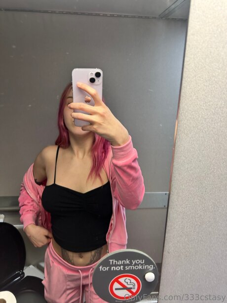 Naken läckt OnlyFans-bild av 333cstasy